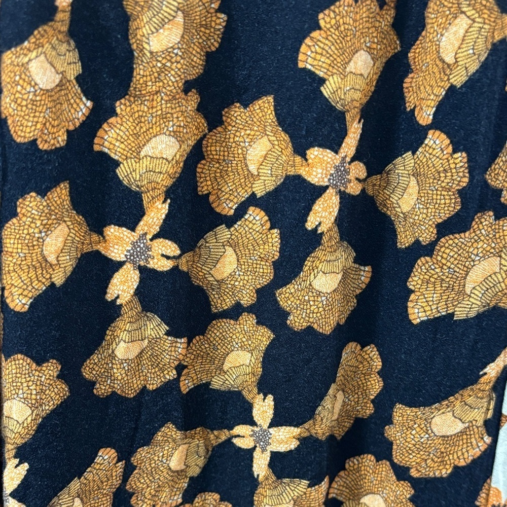 MINKPINK Nour Elastic PJ Jogger Size Large Black & Gold Design - Picture 3 of 6